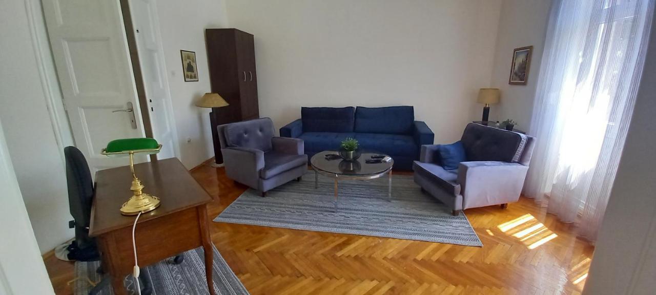 Bohemian Appartement Belgrado Buitenkant foto